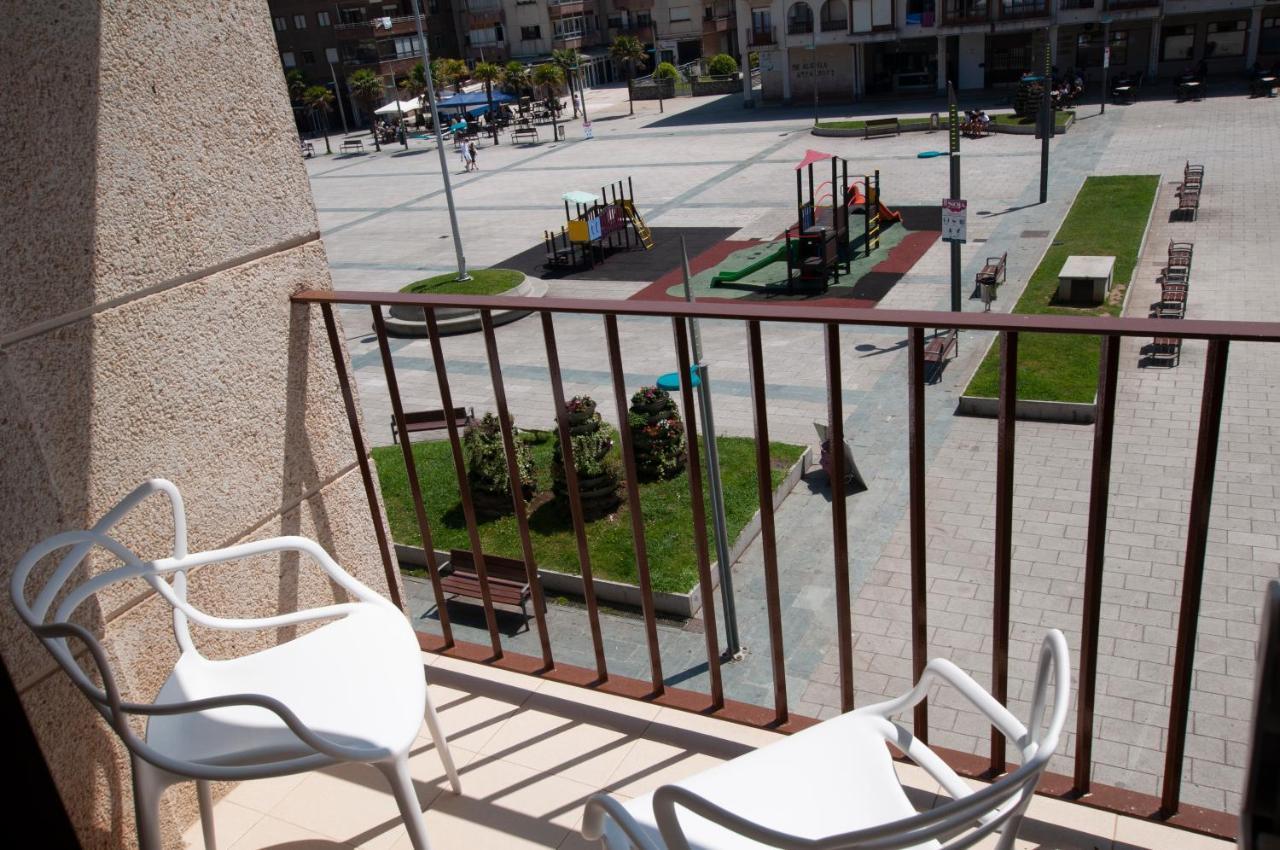 Black And White Suitte "Plaza" Noja Dış mekan fotoğraf